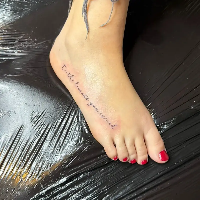 Superare i propri limiti, tatuaggio fine line